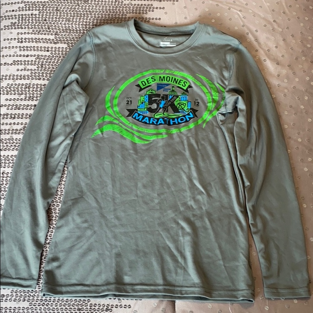 Zorrel Moisture Wicking Long Sleeve Marathon Shirt